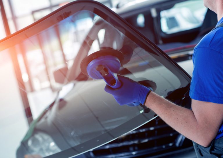 How To Deep Clean Your Windshield? Glass Polish Service